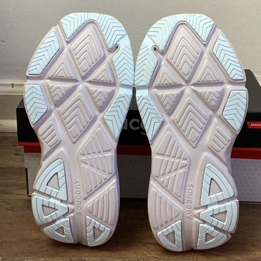 Women’s Saucony Guide 18 - Picture 4 of 5